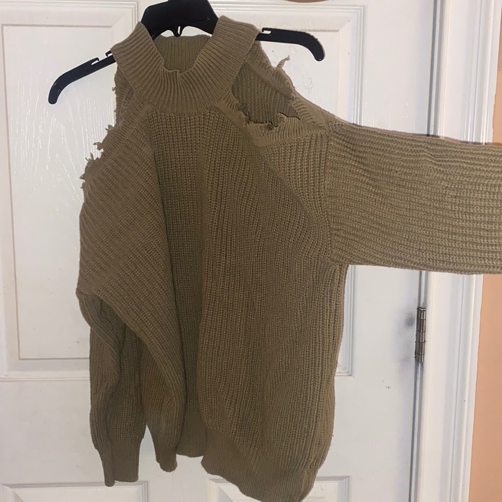 Women’s sweater